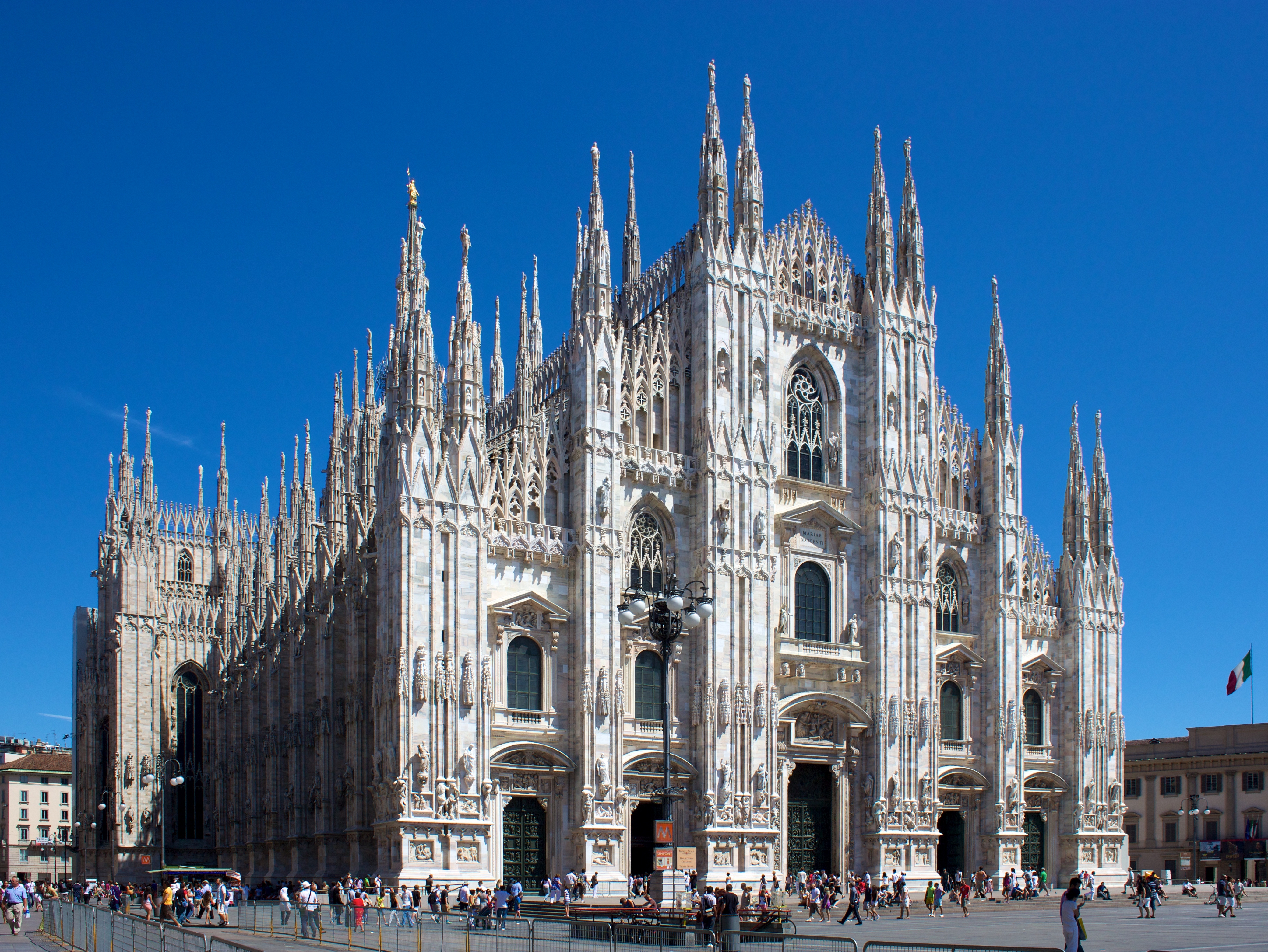 Bari - Duomo di Bari, servizio elettricista 24h in tutta la citta